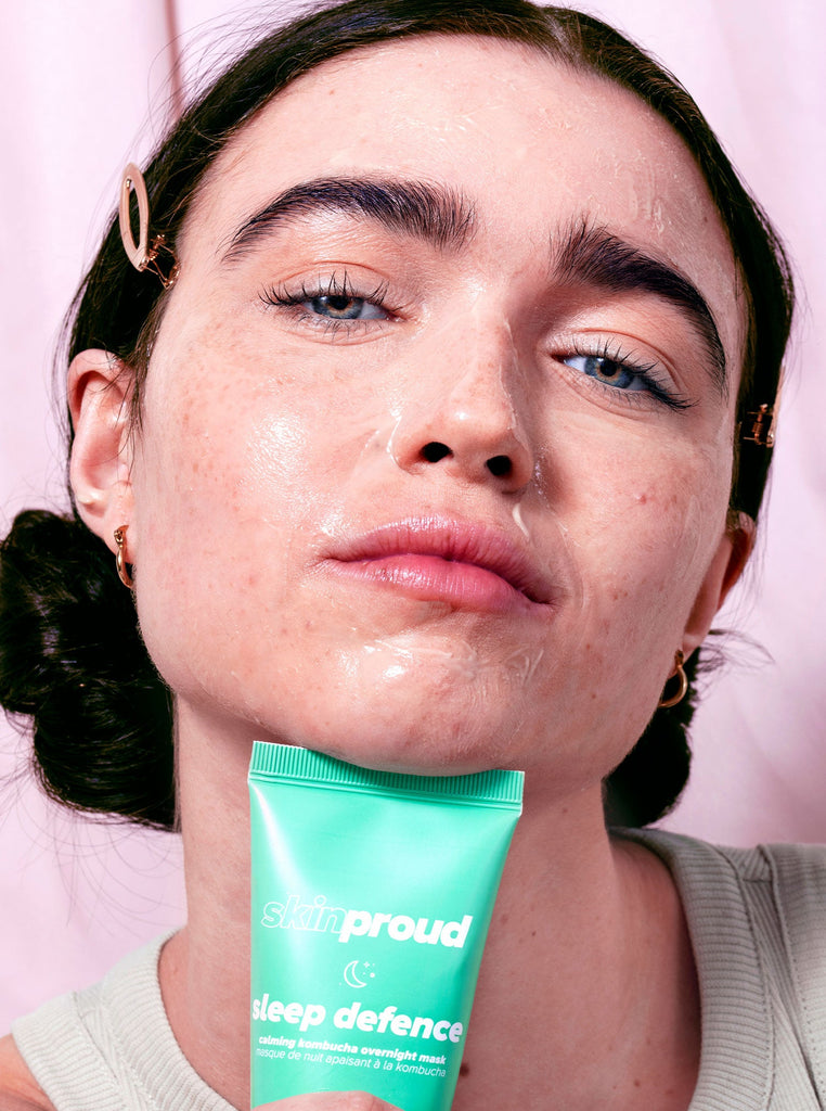 Model resting chin on tube of Sleep Defence